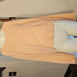 American Eagle Outfitters Soft Peach Fluffy Sculpted Bow Front Sweater Large